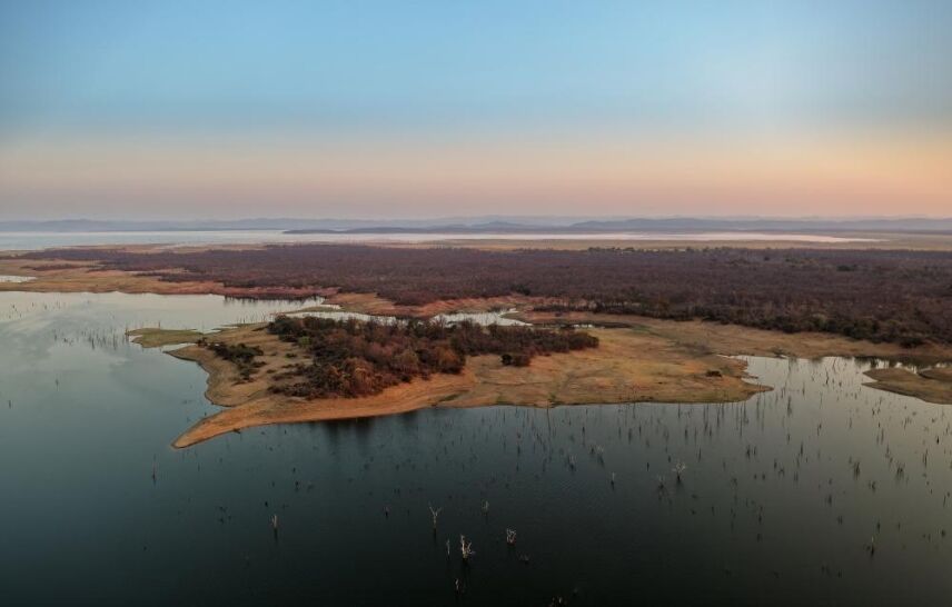 Ultimate Guide To Hunting in Zimbabwe: Top Game Hunting Safaris & Outfitter Connections